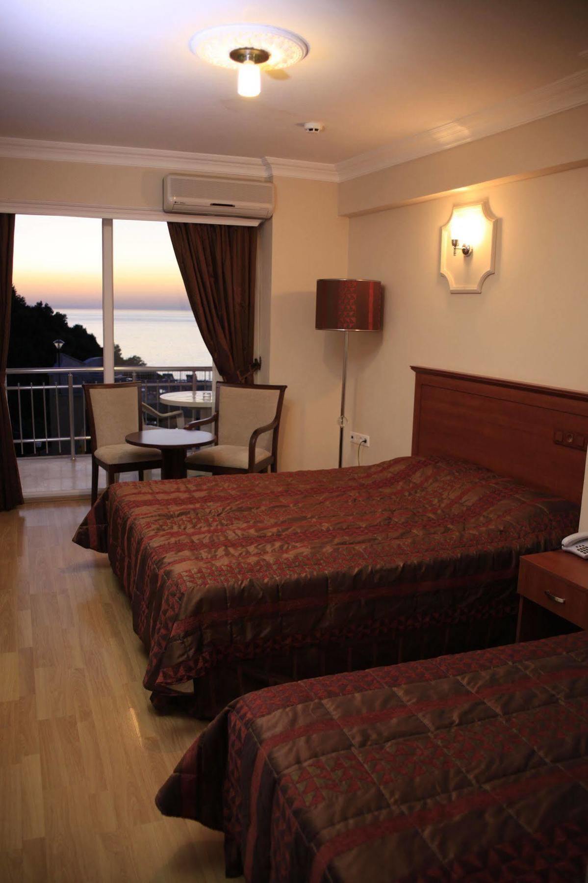 Dogalya Hotel 穆达尼亚 外观 照片